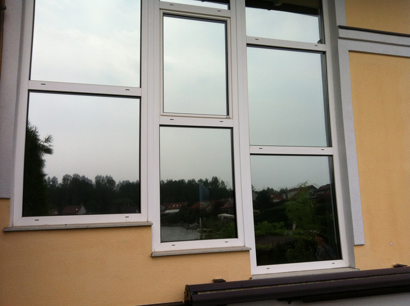 Sonnenschutzfolie Sichtschuz Wärmeschutz Blendschutz Fensterfolie Dachfenster 